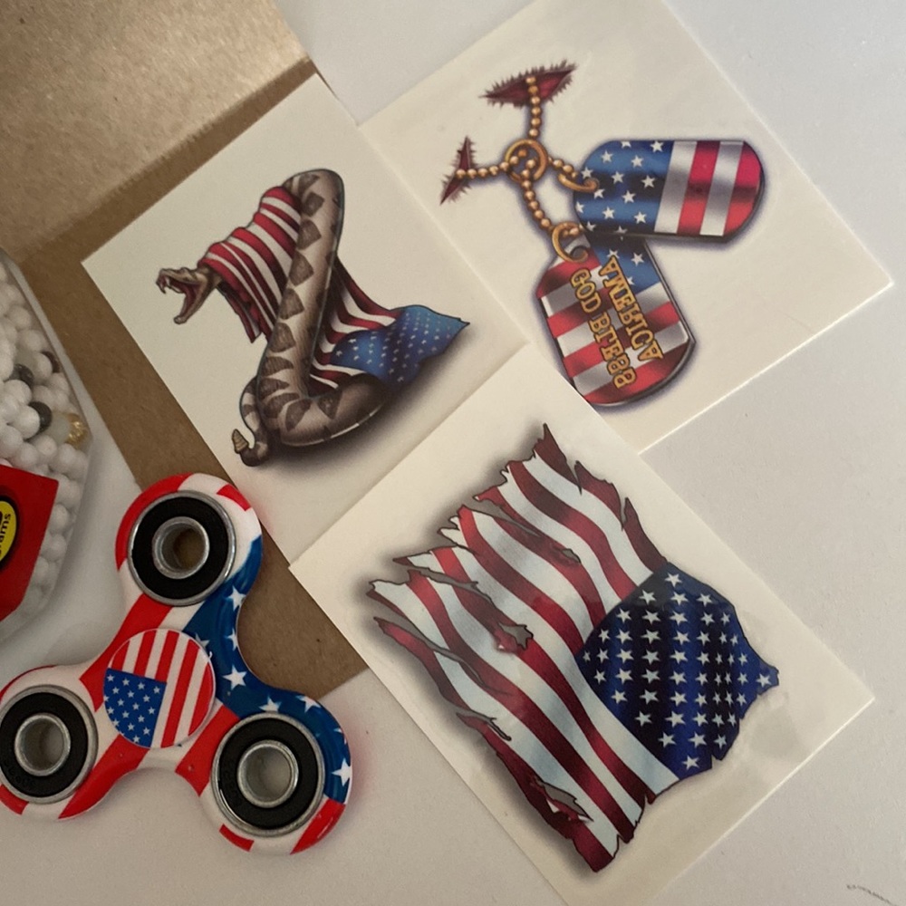 Fun✨ - Picture 3 of 3